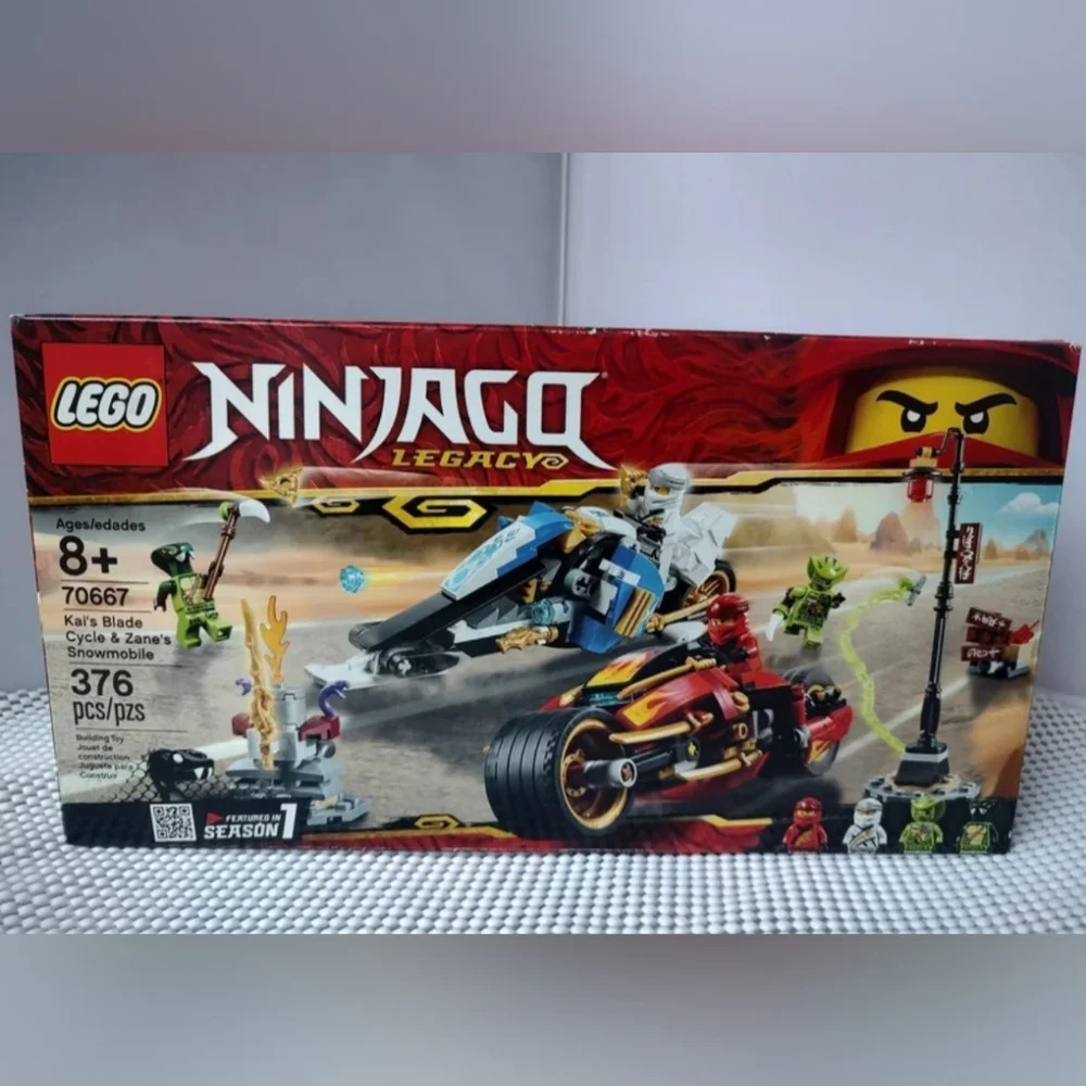 Lego Ninjago Legacy 70667 Kai's Blade Cycle and Zane's Snowmobile NWT